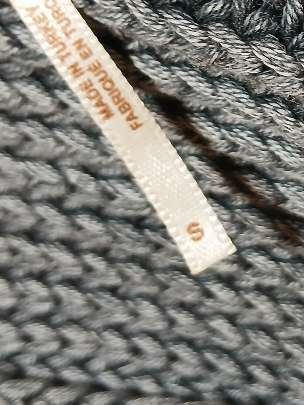 FREE PEOPLE Gray Chunky Knit Button Front Vest - EUC - Picture 11 of 14